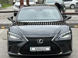 Lexus ES 250 2022 года за 30 200 000 тг. в Алматы – фото 2