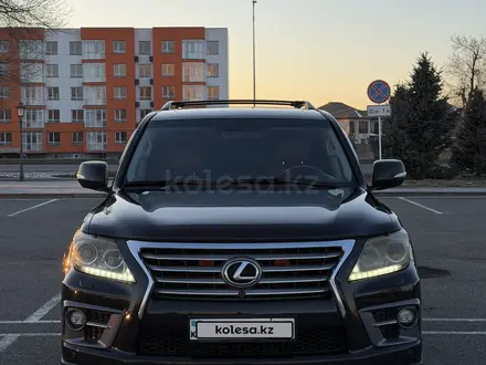 Lexus LX 570 2013 года за 23 500 000 тг. в Алматы
