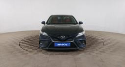 Toyota Camry 2020 года за 12 690 000 тг. в Шымкент – фото 2