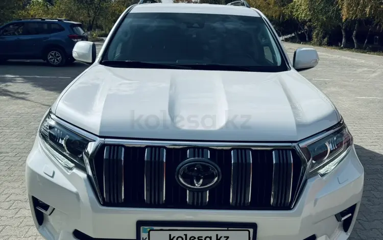 Toyota Land Cruiser Prado 2022 года за 26 700 000 тг. в Актобе