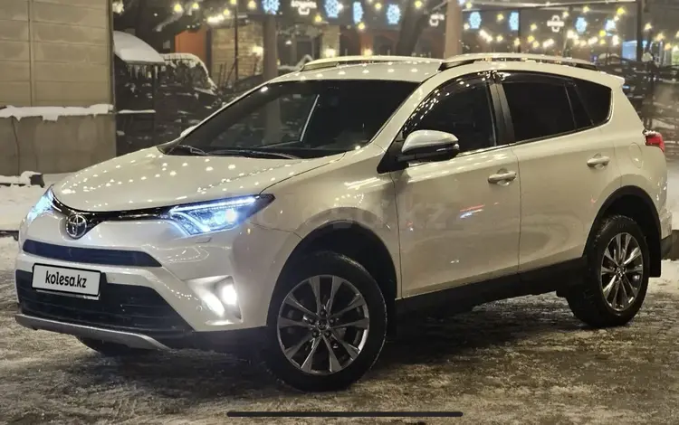 Toyota RAV4 2019 годаfor14 800 000 тг. в Алматы