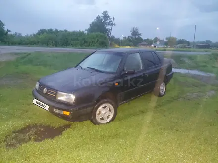 Volkswagen Vento 1994 года за 1 250 000 тг. в Семей – фото 2