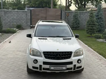 Mercedes-Benz ML 63 AMG 2007 года за 10 000 000 тг. в Алматы – фото 19