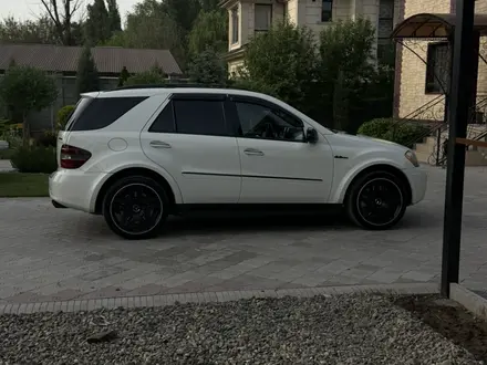 Mercedes-Benz ML 63 AMG 2007 года за 10 000 000 тг. в Алматы – фото 39
