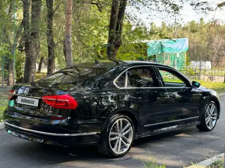 Volkswagen Passat 2016 года за 8 500 000 тг. в Алматы – фото 7