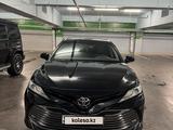 Toyota Camry 2019 года за 14 500 000 тг. в Астана – фото 5