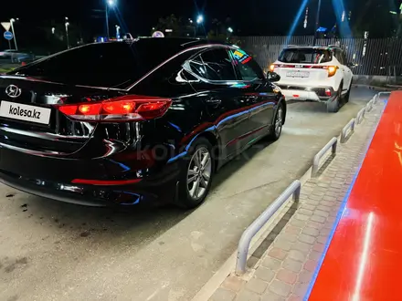 Hyundai Elantra 2018 года за 6 400 000 тг. в Алматы – фото 11