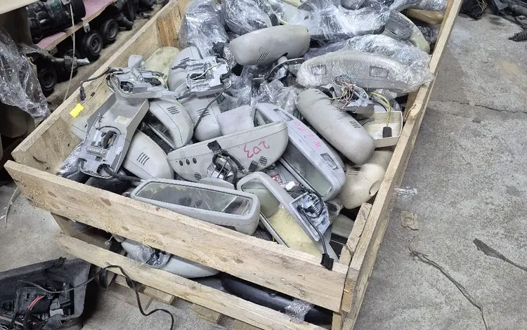 Салонное зеркало за 5 000 тг. в Алматы