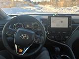 Toyota Camry 2023 года за 18 500 000 тг. в Усть-Каменогорск – фото 3