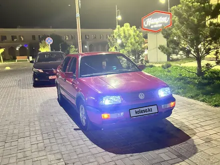 Volkswagen Vento 1994 года за 1 500 000 тг. в Туркестан – фото 4