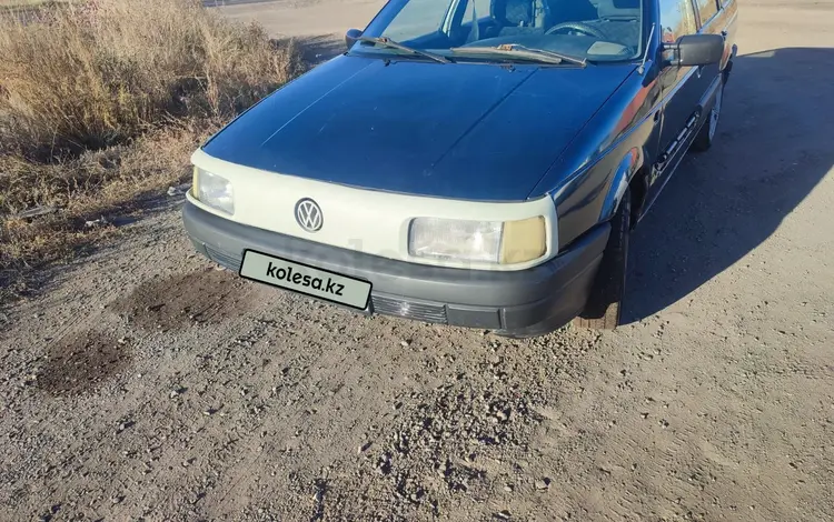 Volkswagen Passat 1993 годаfor890 000 тг. в Караганда