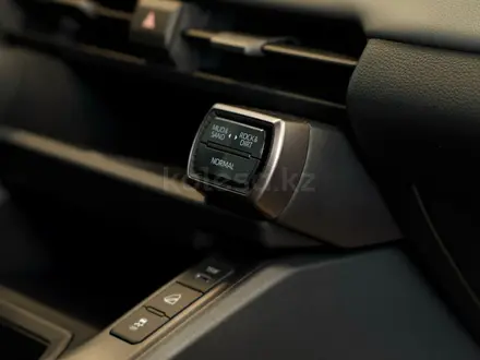 Toyota RAV4 Comfort 2026 года за 19 190 000 тг. в Уральск – фото 26