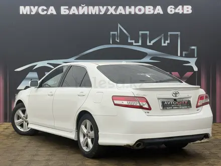 Toyota Camry 2011 года за 7 200 000 тг. в Атырау – фото 9