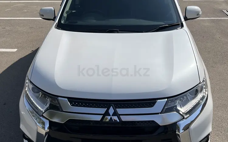 Mitsubishi Outlander 2022 годаүшін11 500 000 тг. в Алматы