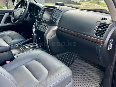 Toyota Land Cruiser 2011 года за 16 700 000 тг. в Астана