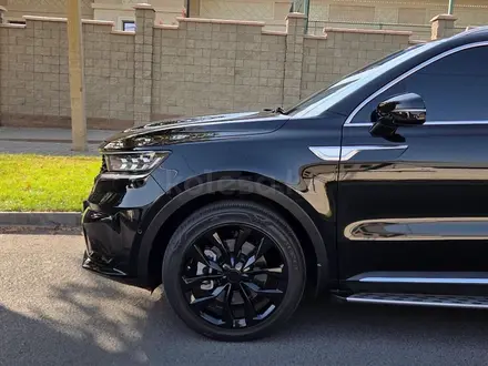 Kia Sorento 2022 года за 17 300 000 тг. в Шымкент – фото 2