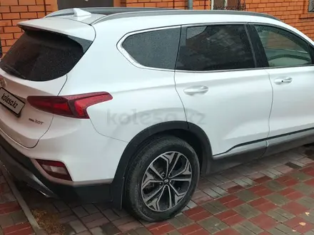 Hyundai Santa Fe 2019 года за 12 800 000 тг. в Павлодар – фото 4