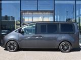 Hyundai Staria Luxe 2023 года за 19 390 000 тг. в Астана – фото 2
