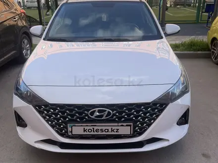 Hyundai Accent 2021 года за 8 200 000 тг. в Костанай