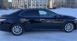 Toyota Camry 2019 года за 14 500 000 тг. в Астана – фото 4