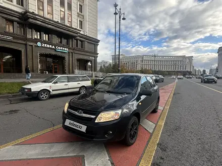 ВАЗ (Lada) Granta 2190 2014 года за 2 000 000 тг. в Астана – фото 4