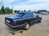 Mercedes-Benz E 220 1992 года за 950 000 тг. в Павлодар – фото 4
