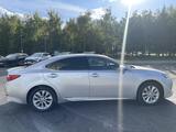Lexus ES 300h 2013 годаүшін11 000 000 тг. в Астана – фото 4