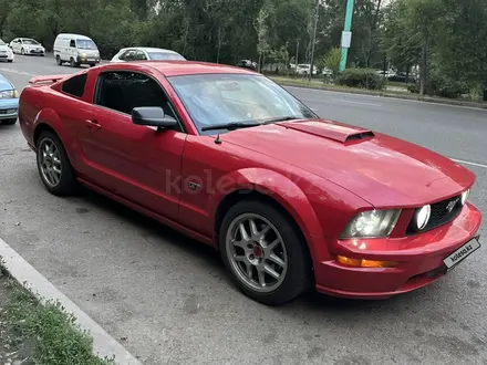 Ford Mustang 2006 года за 8 500 000 тг. в Алматы – фото 2