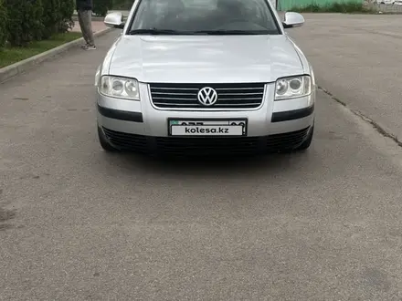 Volkswagen Passat 2005 годаүшін3 500 000 тг. в Алматы – фото 14