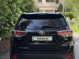 Toyota Highlander 2014 годаүшін17 800 000 тг. в Алматы – фото 2