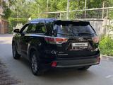 Toyota Highlander 2014 годаүшін17 800 000 тг. в Алматы – фото 4