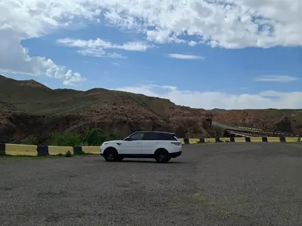 Land Rover Range Rover Sport 2013 года за 18 000 000 тг. в Алматы