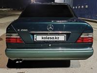 Mercedes-Benz E 320 1994 годаүшін2 800 000 тг. в Актау