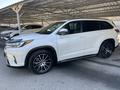 Toyota Highlander 2019 года за 22 900 000 тг. в Алматы – фото 12