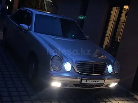 Mercedes-Benz E 320 1997 года за 3 800 000 тг. в Алматы – фото 14