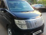 Nissan Elgrand 2004 года за 5 000 000 тг. в Астана – фото 2