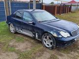 Mercedes-Benz C 200 2000 годаүшін700 000 тг. в Уральск – фото 2