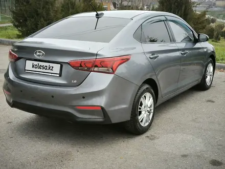 Hyundai Accent 2019 года за 7 300 000 тг. в Тараз – фото 2