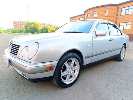 Mercedes-Benz E 200 1998 года за 4 800 000 тг. в Павлодар – фото 18