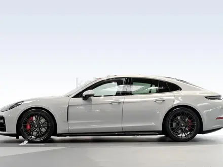 Porsche Panamera GTS 2025 года за 129 000 000 тг. в Алматы – фото 2