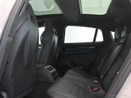 Porsche Panamera GTS 2025 года за 129 000 000 тг. в Алматы – фото 25