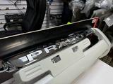 Накладка (губа) переднего бампера на Land Cruiser Prado 150 2014-17 Белый за 45 000 тг. в Астана – фото 5
