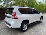 Toyota Land Cruiser Prado 2016 года за 14 000 000 тг. в Актобе – фото 2