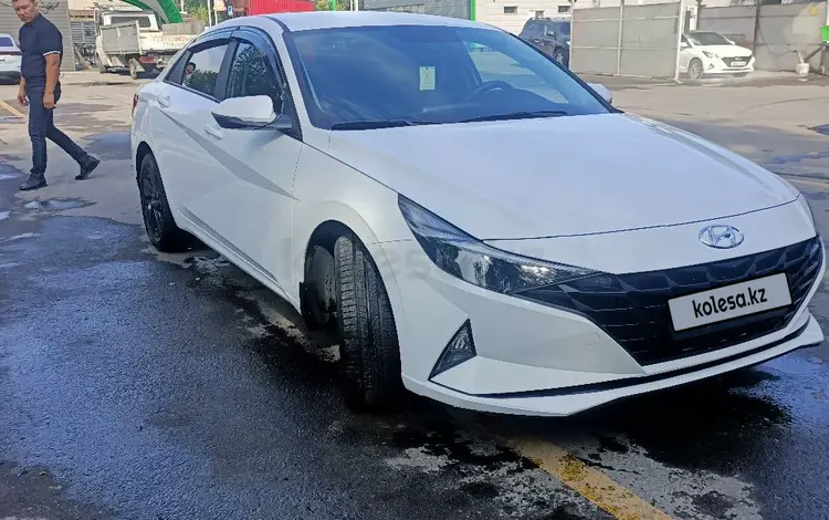 Hyundai Elantra 2021 годаүшін9 200 000 тг. в Алматы