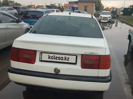 Volkswagen Passat 1996 года за 1 200 000 тг. в Астана – фото 4
