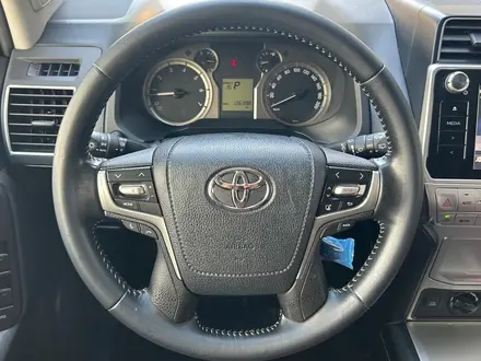 Toyota Land Cruiser Prado Comfort 2019 года за 19 990 000 тг. в Алматы – фото 17