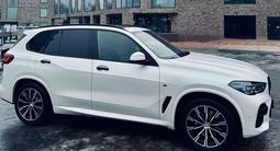 BMW X5 2021 года за 42 500 000 тг. в Алматы