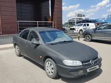 Opel Omega, 1995