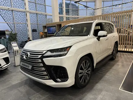 Lexus LX 600 Luxury+ 2025 года за 90 890 000 тг. в Атырау