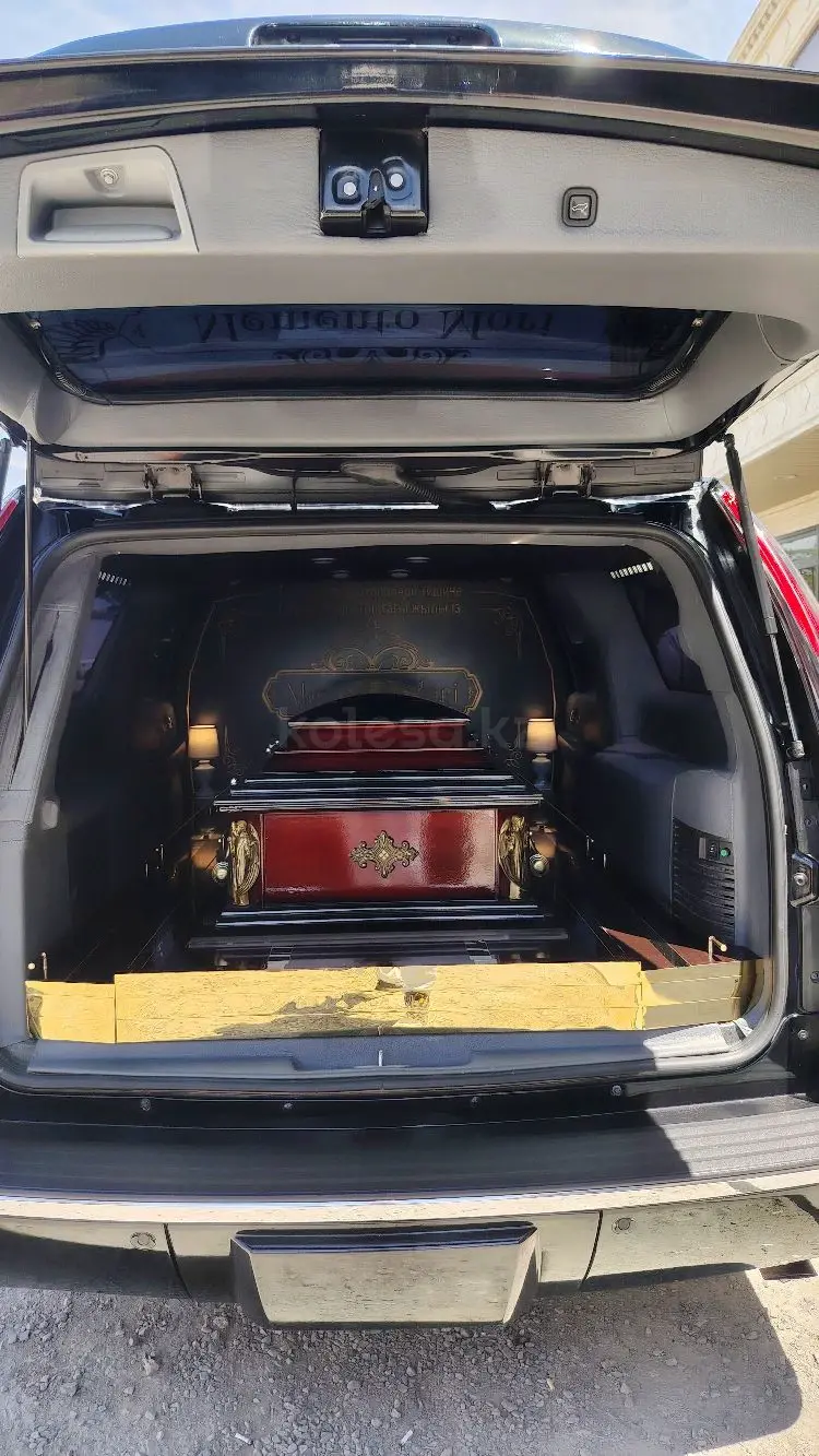 Cadillac Escalade, 2011